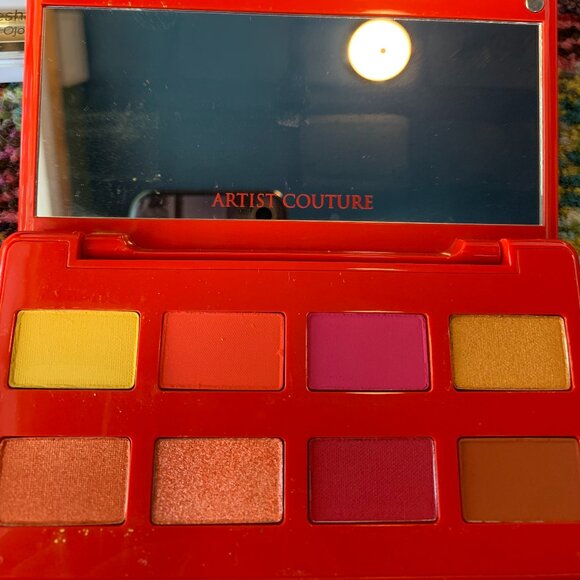 Assorted eyeshadows - Picture 4 of 6